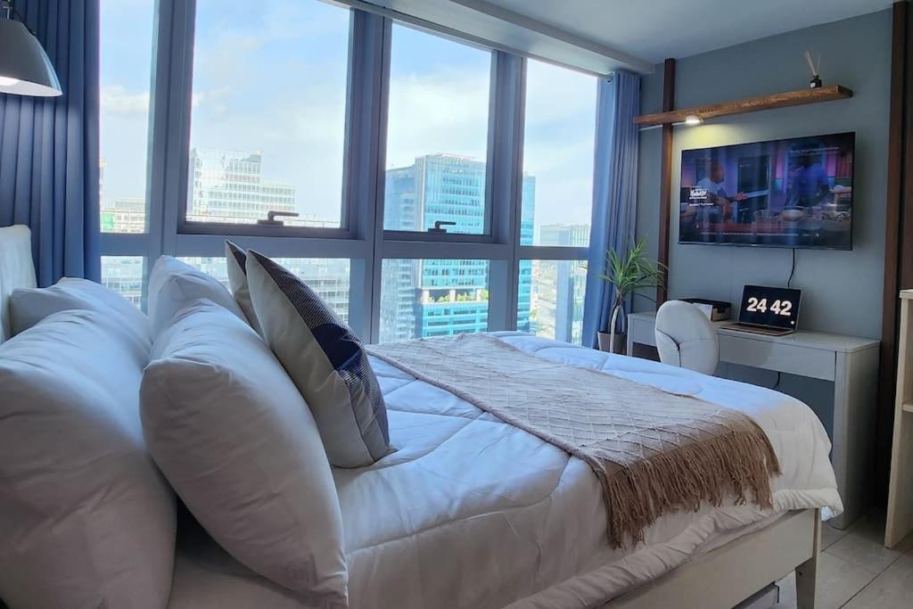 Luxestaysmnl Coastal Chic Netflx 380Mbps Pool Bgc Manila Eksteriør billede