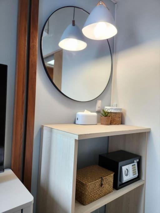 Luxestaysmnl Coastal Chic Netflx 380Mbps Pool Bgc Manila Eksteriør billede